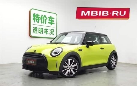 MINI Hatch, 2022 год, 1 863 000 рублей, 1 фотография