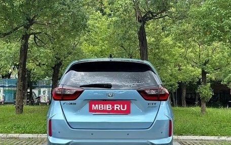 Honda Fit, 2021 год, 1 000 000 рублей, 5 фотография