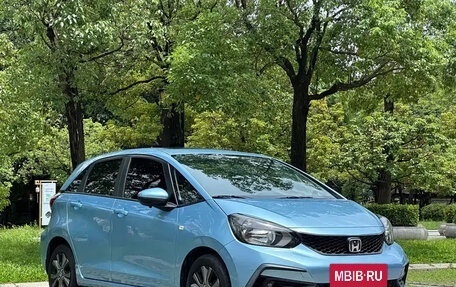 Honda Fit, 2021 год, 1 000 000 рублей, 3 фотография
