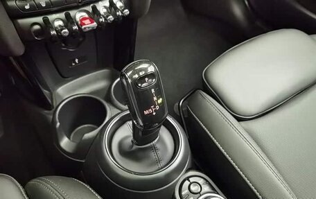 MINI Hatch, 2022 год, 1 863 000 рублей, 14 фотография