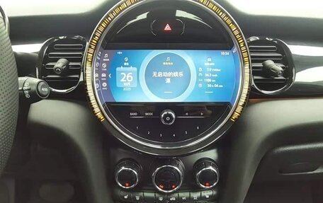 MINI Hatch, 2022 год, 1 863 000 рублей, 8 фотография