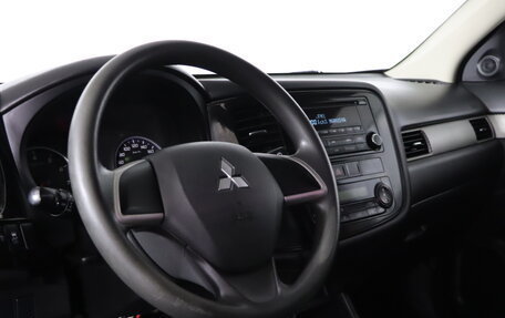 Mitsubishi Outlander III рестайлинг 3, 2014 год, 1 499 990 рублей, 9 фотография