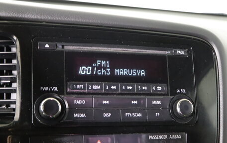 Mitsubishi Outlander III рестайлинг 3, 2014 год, 1 499 990 рублей, 16 фотография