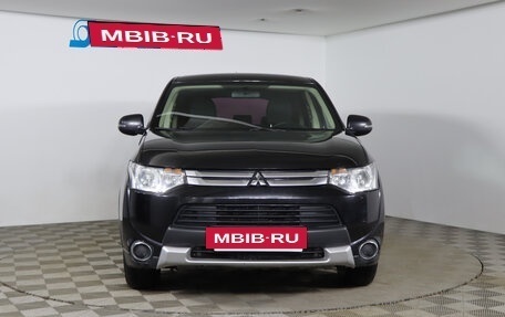 Mitsubishi Outlander III рестайлинг 3, 2014 год, 1 499 990 рублей, 2 фотография