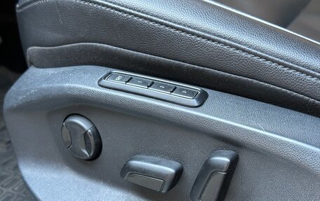 Volkswagen Tiguan II, 2019 год, 2 990 000 рублей, 17 фотография