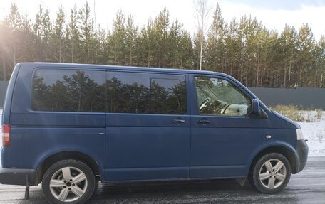 Volkswagen Transporter T5 рестайлинг, 2005 год, 1 200 000 рублей, 2 фотография