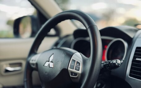 Mitsubishi Outlander III рестайлинг 3, 2008 год, 850 000 рублей, 14 фотография