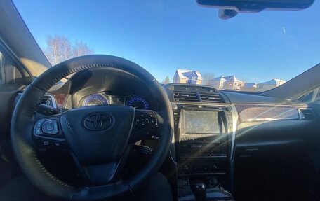 Toyota Camry, 2015 год, 1 870 000 рублей, 6 фотография