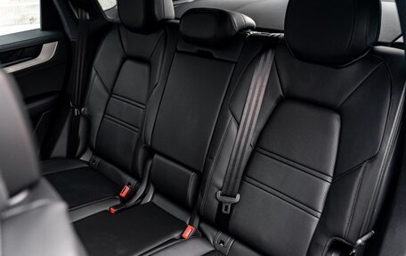 Porsche Cayenne III, 2025 год, 19 990 000 рублей, 29 фотография