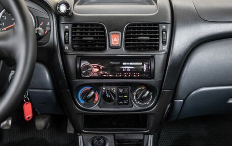 Nissan Almera, 2004 год, 368 000 рублей, 28 фотография