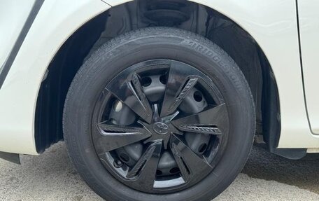 Toyota Sienta II, 2019 год, 1 213 000 рублей, 24 фотография