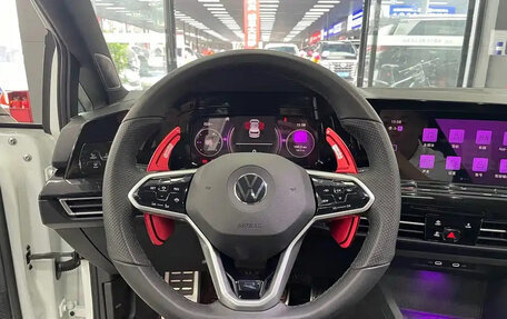 Volkswagen Golf VIII, 2021 год, 1 300 000 рублей, 10 фотография