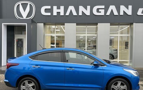 Hyundai Solaris II рестайлинг, 2020 год, 1 750 000 рублей, 2 фотография