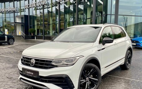 Volkswagen Tiguan II, 2021 год, 3 690 000 рублей, 1 фотография