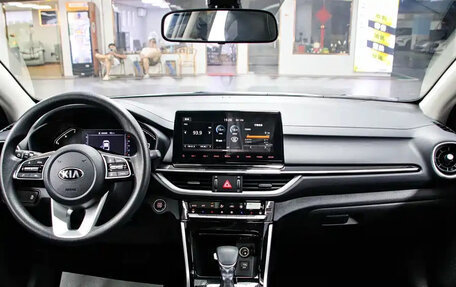 KIA K3, 2021 год, 1 350 000 рублей, 9 фотография