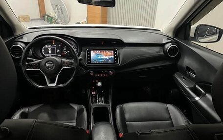 Nissan Kicks I, 2022 год, 1 840 000 рублей, 9 фотография