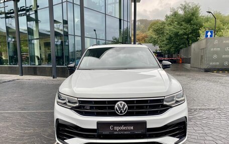 Volkswagen Tiguan II, 2021 год, 3 690 000 рублей, 3 фотография