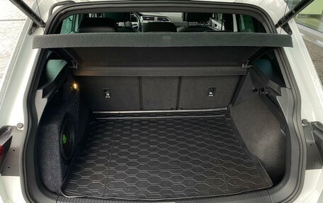 Volkswagen Tiguan II, 2021 год, 3 690 000 рублей, 6 фотография