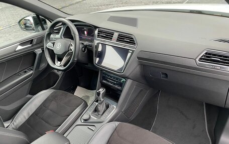 Volkswagen Tiguan II, 2021 год, 3 690 000 рублей, 9 фотография