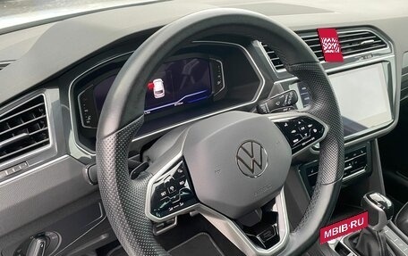 Volkswagen Tiguan II, 2021 год, 3 690 000 рублей, 15 фотография