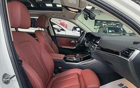 BMW 3 серия, 2022 год, 2 750 000 рублей, 15 фотография