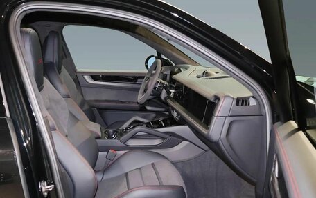 Porsche Cayenne III, 2025 год, 28 490 000 рублей, 18 фотография