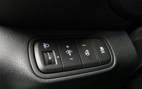 Hyundai Venue I, 2025 год, 2 045 000 рублей, 13 фотография