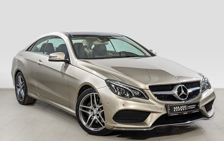 Mercedes-Benz E-Класс, 2015 год, 2 900 000 рублей, 3 фотография