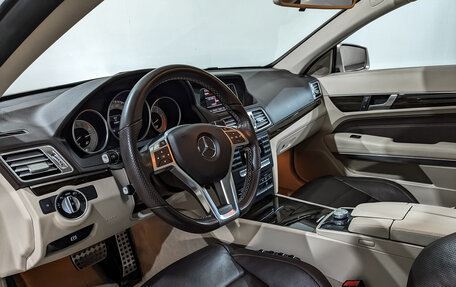 Mercedes-Benz E-Класс, 2015 год, 2 900 000 рублей, 15 фотография