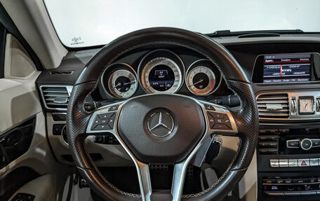 Mercedes-Benz E-Класс, 2015 год, 2 900 000 рублей, 22 фотография