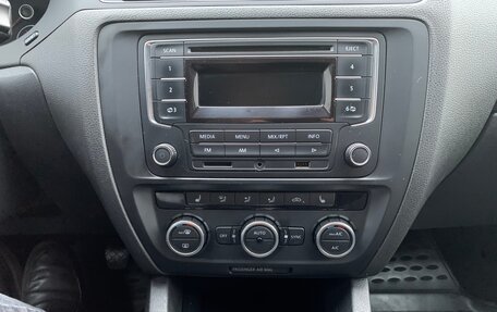 Volkswagen Jetta VI, 2014 год, 1 050 000 рублей, 12 фотография