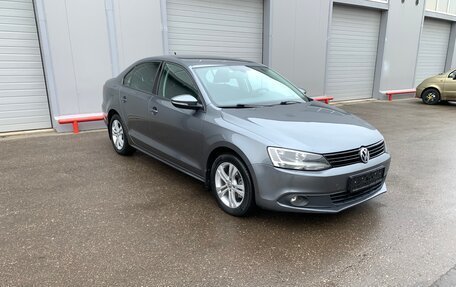 Volkswagen Jetta VI, 2014 год, 1 050 000 рублей, 5 фотография