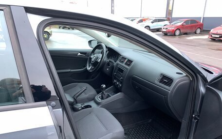 Volkswagen Jetta VI, 2014 год, 1 050 000 рублей, 13 фотография