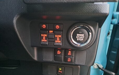 Toyota Roomy I, 2021 год, 1 550 000 рублей, 12 фотография