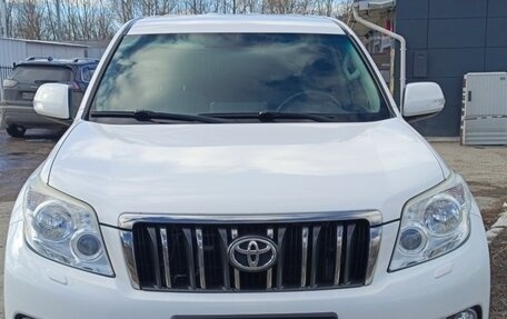 Toyota Land Cruiser Prado 150 рестайлинг 2, 2012 год, 3 000 000 рублей, 4 фотография
