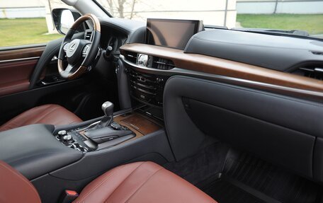 Lexus LX III, 2016 год, 5 980 000 рублей, 16 фотография