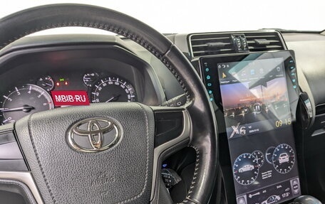 Toyota Land Cruiser Prado 150 рестайлинг 2, 2020 год, 4 590 000 рублей, 8 фотография