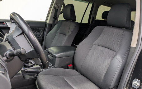 Toyota Land Cruiser Prado 150 рестайлинг 2, 2020 год, 4 590 000 рублей, 24 фотография