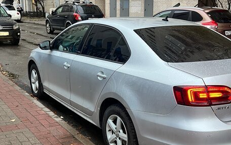 Volkswagen Jetta VI, 2014 год, 950 000 рублей, 3 фотография