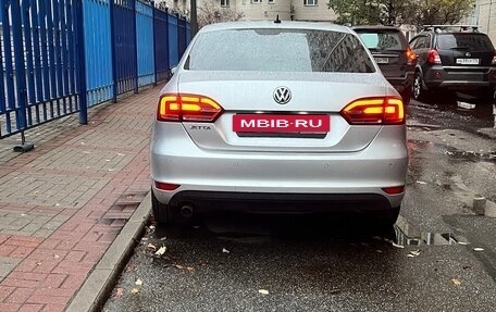 Volkswagen Jetta VI, 2014 год, 950 000 рублей, 6 фотография