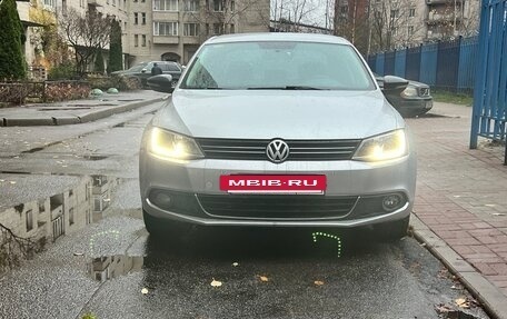 Volkswagen Jetta VI, 2014 год, 950 000 рублей, 5 фотография