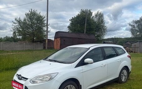 Ford Focus III, 2015 год, 490 000 рублей, 2 фотография
