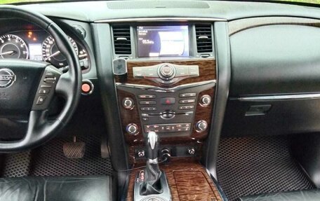 Nissan Patrol, 2011 год, 2 499 000 рублей, 18 фотография