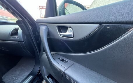 Infiniti FX II, 2013 год, 2 550 000 рублей, 26 фотография