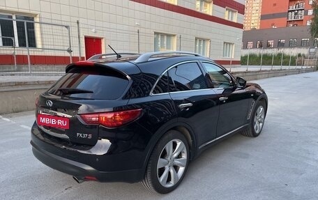 Infiniti FX II, 2013 год, 2 550 000 рублей, 30 фотография