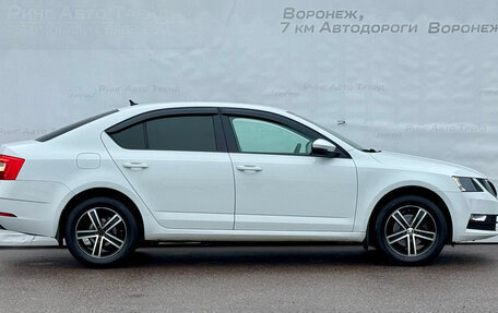 Skoda Octavia, 2018 год, 1 785 000 рублей, 5 фотография