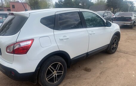 Nissan Qashqai, 2010 год, 999 000 рублей, 2 фотография
