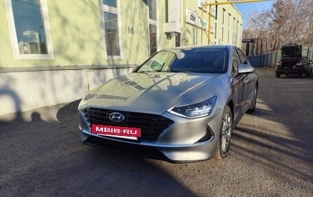 Hyundai Sonata VIII, 2020 год, 1 975 000 рублей, 3 фотография