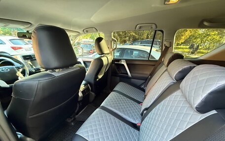 Toyota Land Cruiser Prado 150 рестайлинг 2, 2013 год, 2 395 000 рублей, 13 фотография