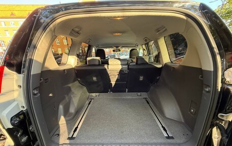 Toyota Land Cruiser Prado 150 рестайлинг 2, 2013 год, 2 395 000 рублей, 12 фотография